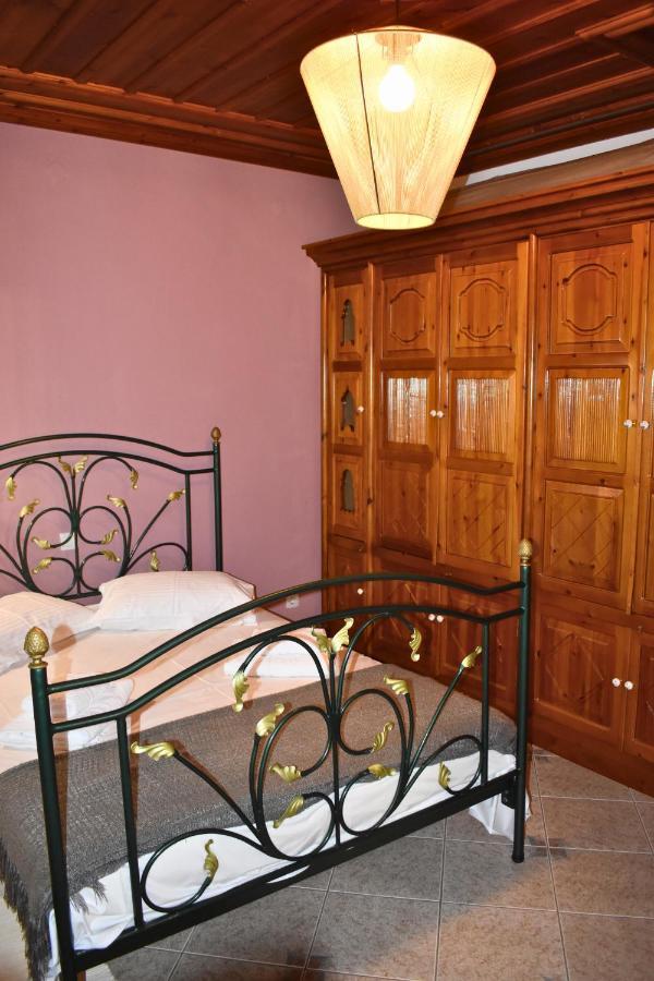 Lila'S Guest House Mikros Prinos 외부 사진